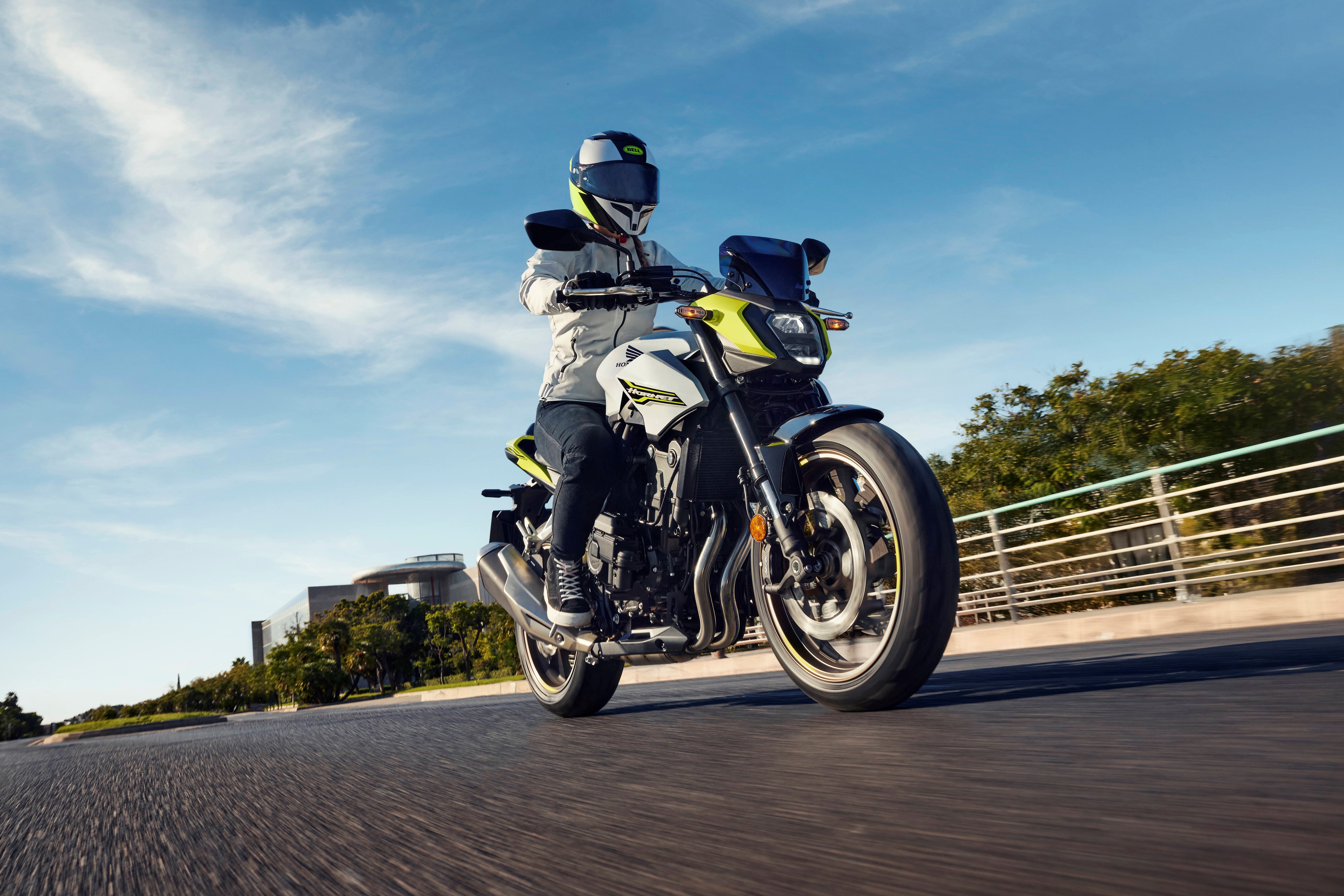 Брошура CB500 Hornet